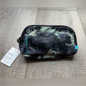 Lululemon Mini Belt Bag in Psychedelic Toile Peri Purple Multi
